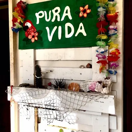 Pura Vida *